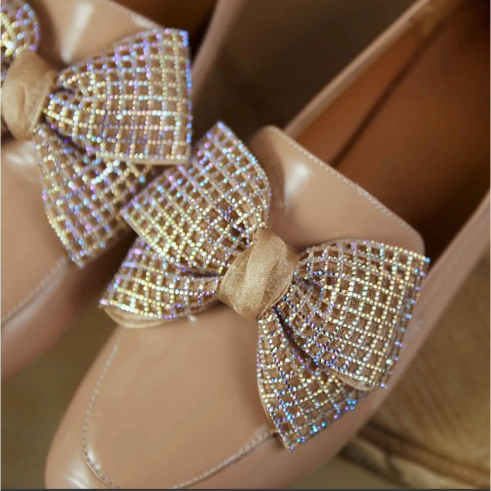 LaRosa Beige Loafers with Bow